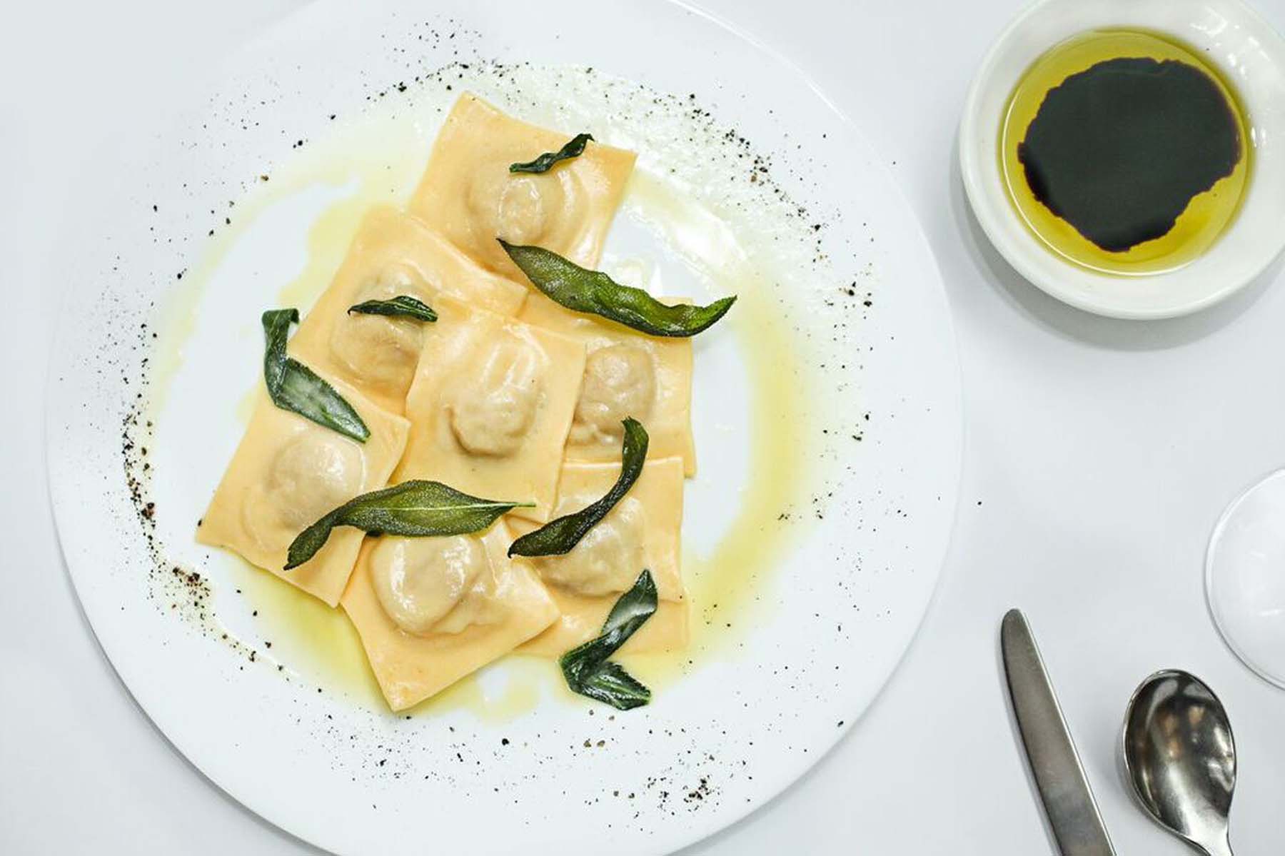 Italian Restaurant at Clarke Quay | Limoncello